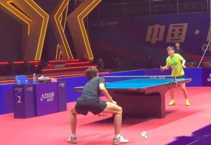 他用成绩为 他用成绩为